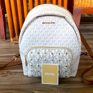MICHAEL KORS ERIN MEDIUM STUDDED BACKPACK VANILLA